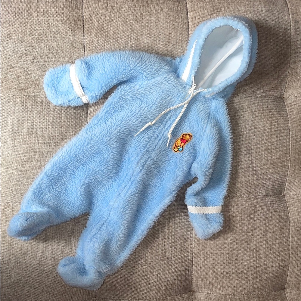 3 for $20 ✨ Vintage Winnie The Pooh Fleece Bunting